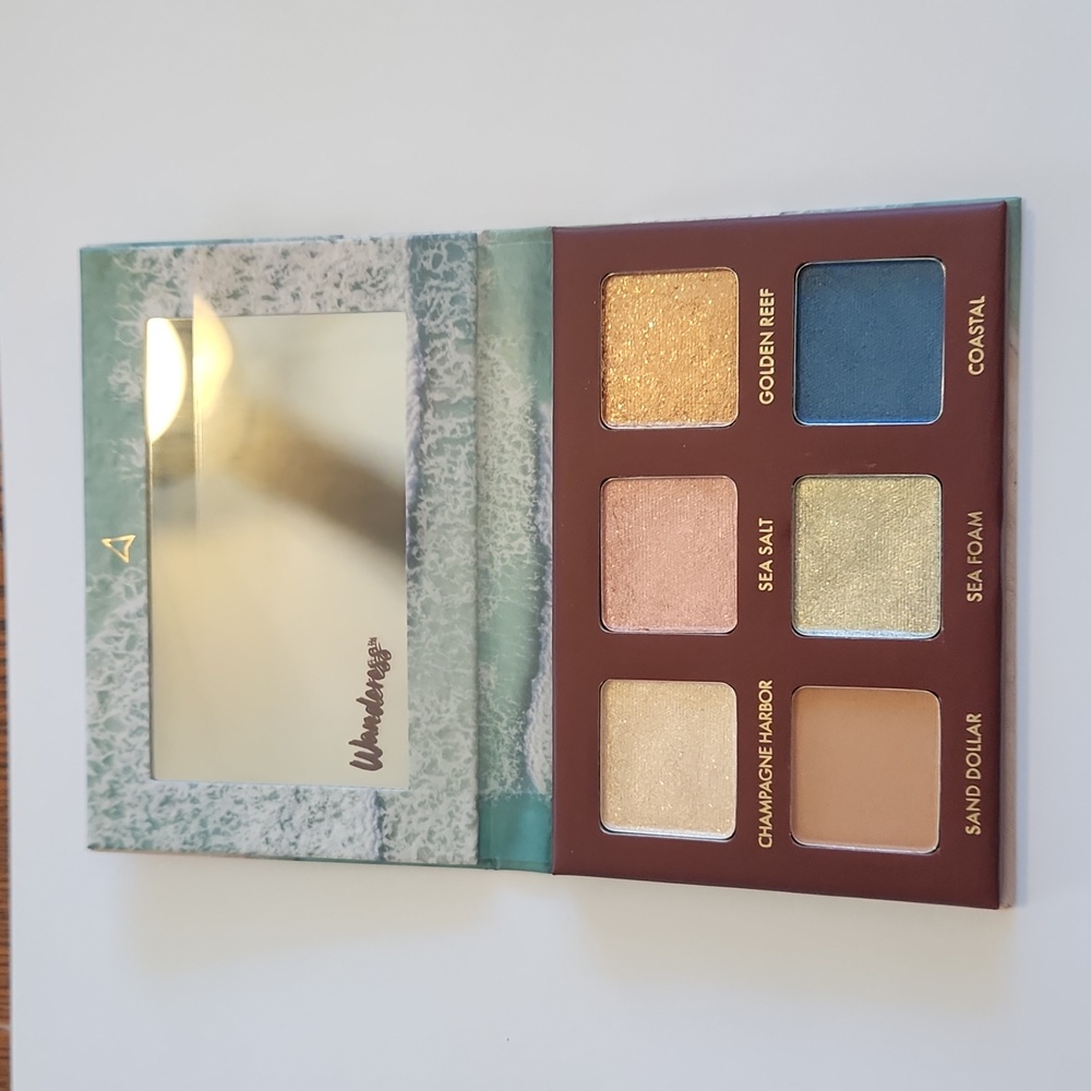 Wander Beauty Wandress Seascape Eyeshadow Palette